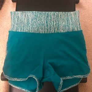 Buffbunny Jacquard Shorts, Martini